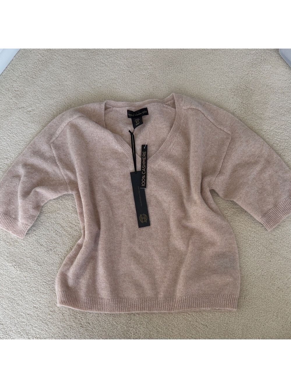 House of Harlow 1960 Cashmere V-Neck Sweater - Soft Tan - Picture 2 of 4